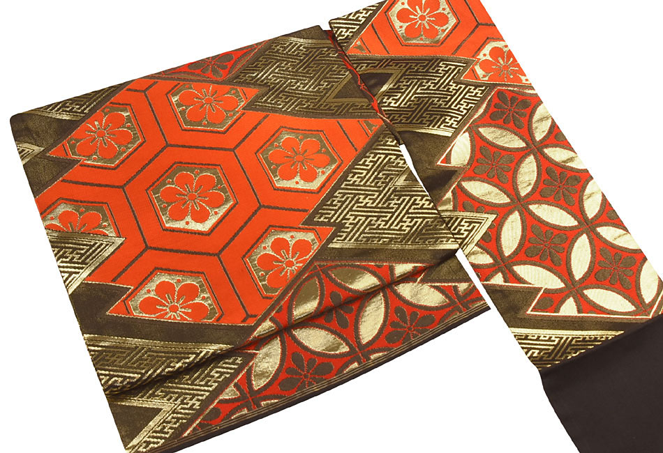 川島織物謹製・正絹名古屋帯、六通柄の写真