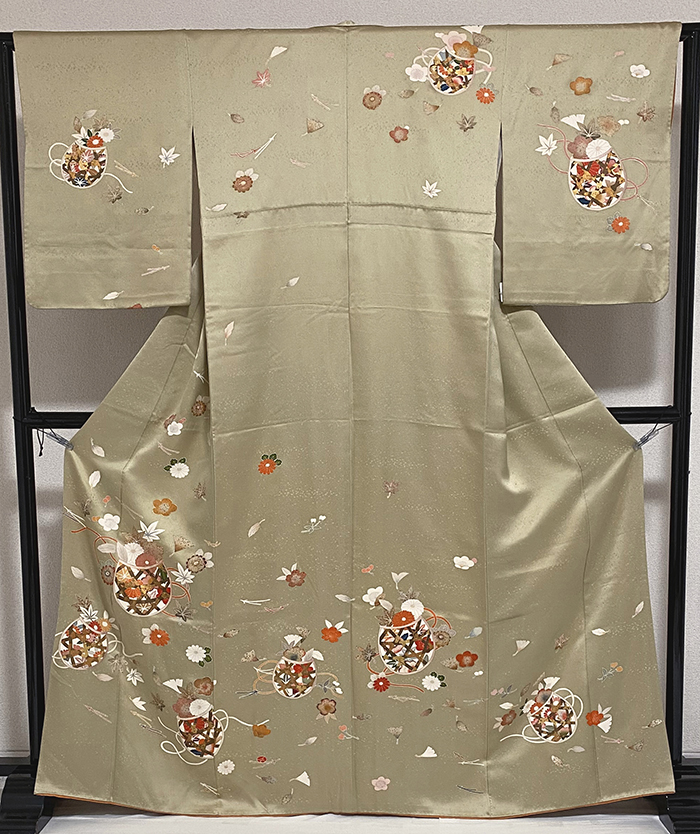 未着用　訪問着　金彩　枝垂れ　菊　梅　青海波　霞　紋無し　着物　093a d 訪問着 枝垂桜に霞花丸紋 S / mtu_210
